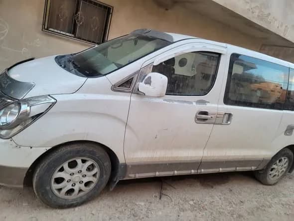 صورة من إعلان: ڤان Hyundai H-1 (1)